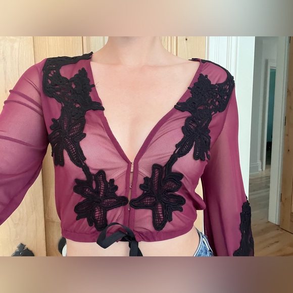 Burgundy Lace Blouse - Picture 4 of 9